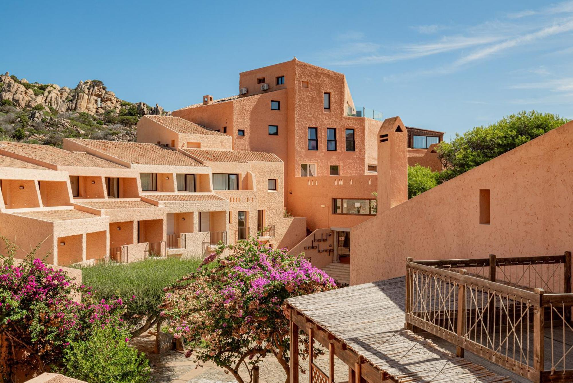 Hotel Cala Lunga 4*