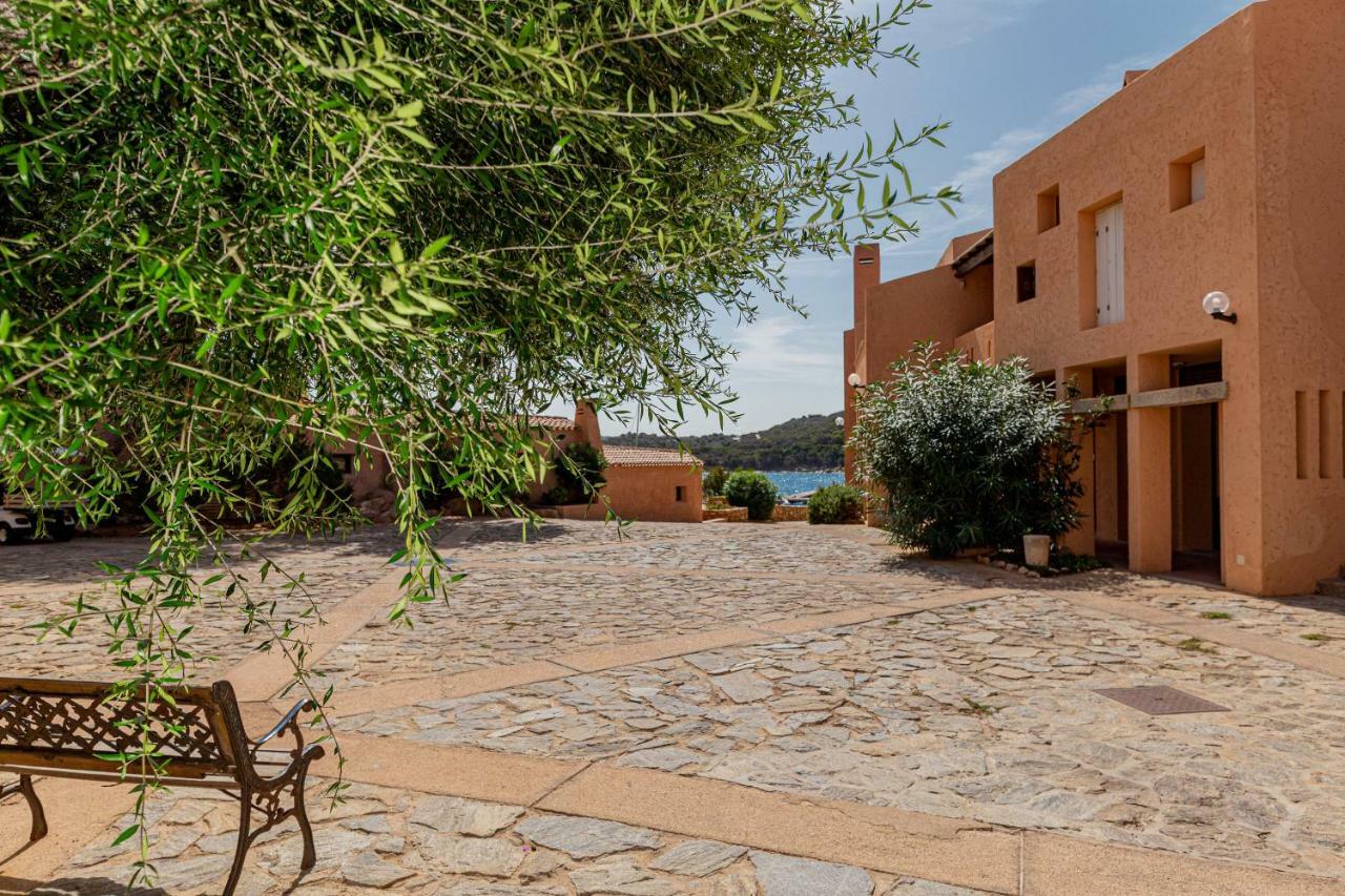Hotel Cala Lunga 4*